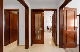 1+1 bedroom apartment in Albufeira near Forte de São João beach.
