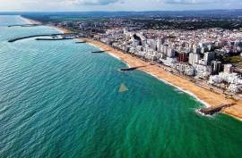 Land for Construction of 46 Apartments in Quarteira