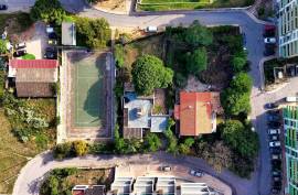 Land for Construction of 46 Apartments in Quarteira
