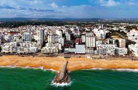 Land for Construction of 46 Apartments in Quarteira