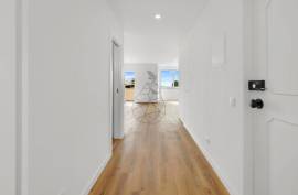 Refurbished 2 Bedroom Apartment with Balconies in Portimão
