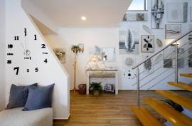 Detached House with Pool and Garage in Monte Canelas - Portimão
