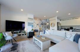 Detached House with Pool and Garage in Monte Canelas - Portimão