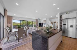 Detached House with Pool and Garage in Monte Canelas - Portimão
