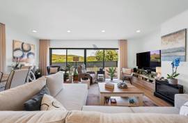 Detached House with Pool and Garage in Monte Canelas - Portimão