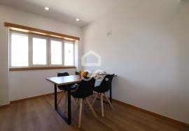 Fully refurbished villa with 6 2 bedroom apartments next to Dias da Silva, Celas.