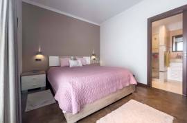 Impeccable and Furnished 2 Bedrooms in Private Condominium – Santa Quitéria