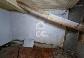 3-storey building for reconstruction in the Historic Area of Chaves