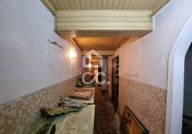3-storey building for reconstruction in the Historic Area of Chaves