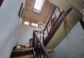 3-storey building for reconstruction in the Historic Area of Chaves