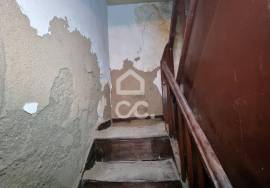 3-storey building for reconstruction in the Historic Area of Chaves