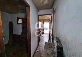 3-storey building for reconstruction in the Historic Area of Chaves