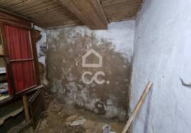 3-storey building for reconstruction in the Historic Area of Chaves