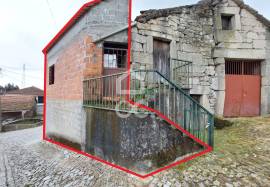 House in Gross T2 in Ardãos and Bobadela – Opportunity in a Quiet Area