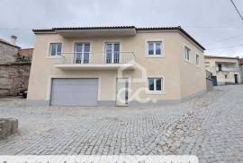 House in Gross T2 in Ardãos and Bobadela – Opportunity in a Quiet Area