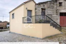 House in Gross T2 in Ardãos and Bobadela – Opportunity in a Quiet Area