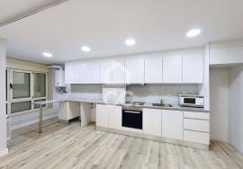 3 bedroom apartment with garage in Santa Maria Maior