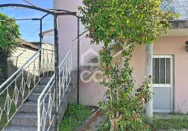 Villa with Great Potential and Countryside and City Views