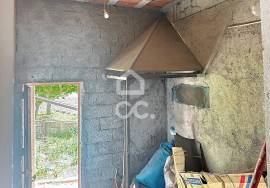 Villa with Great Potential and Countryside and City Views