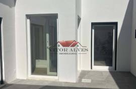 2 bedroom villa in Montijo (with outdoor space)