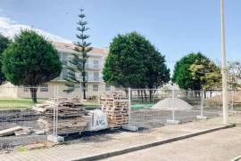 Apartamento T2 em Atouguia da Baleia, Junto à Praia