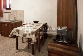 Apartment with separate storeroom