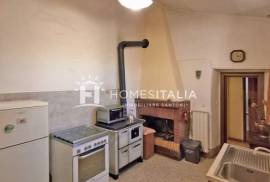 Apartment with separate storeroom