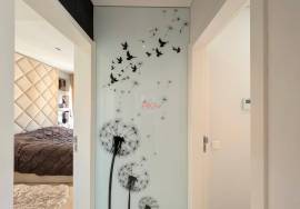 T3 Premium with Box Garage