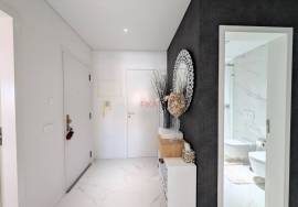 T3 Premium with Box Garage