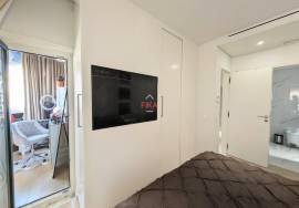 T3 Premium with Box Garage