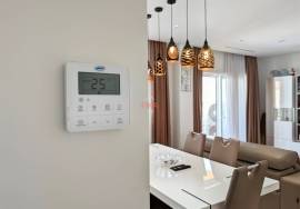 T3 Premium with Box Garage