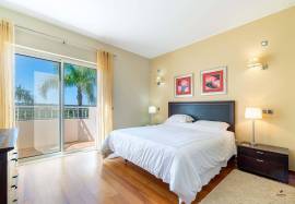 Fractional ownership of a 2-bedroom duplex townhouse, period 'C', at Vale da Pinta Golf Resort - Algarve