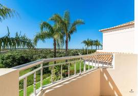 Fractional ownership of a 2-bedroom duplex townhouse, period 'C', at Vale da Pinta Golf Resort - Algarve