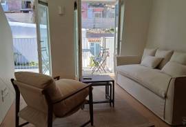 Renovated duplex with terrace in the heart of Lisbon – Premium location Príncipe Real / Avenida da Liberdade