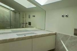 Renovated duplex with terrace in the heart of Lisbon – Premium location Príncipe Real / Avenida da Liberdade