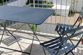 Renovated duplex with terrace in the heart of Lisbon – Premium location Príncipe Real / Avenida da Liberdade