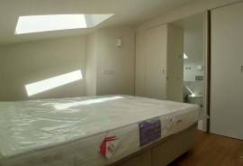 Renovated duplex with terrace in the heart of Lisbon – Premium location Príncipe Real / Avenida da Liberdade