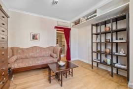 Lush historic residence with swimming pool, gym, sauna and parking in Estoril