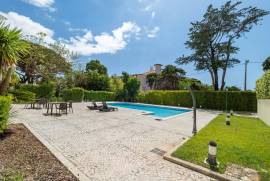 Lush historic residence with swimming pool, gym, sauna and parking in Estoril