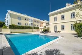 Lush historic residence with swimming pool, gym, sauna and parking in Estoril