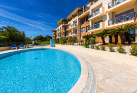 T1+1(T2) with swimming pool