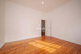 4 bedrooms refurbished for rent in Campo de Ourique