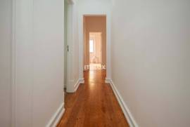 4 bedrooms refurbished for rent in Campo de Ourique