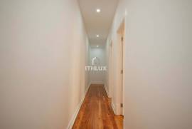 4 bedrooms refurbished for rent in Campo de Ourique