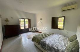 Charming Algarve Countryside Property with Large Plot, in Agostos, Santa Bárbara de Nexe, Faro