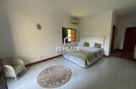 Charming Algarve Countryside Property with Large Plot, in Agostos, Santa Bárbara de Nexe, Faro