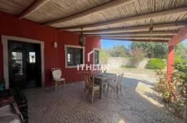 Charming Algarve Countryside Property with Large Plot, in Agostos, Santa Bárbara de Nexe, Faro