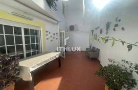 Charming Garden Apartment Just Moments from the Cabanas Boardwalk