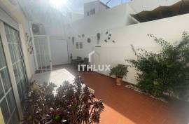 Charming Garden Apartment Just Moments from the Cabanas Boardwalk