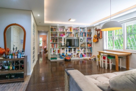 Wonderful Renovated Garden Apartment, 90m², For Sale, 2 Bedrooms, 1 Suite, 1 Parking Space, Rio Branco, POA/RS